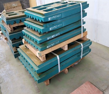 High Manganese Steel Jaw Crusher Wear Plates for Long-lasting Mining Operations