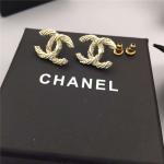 Logo Earrings in 18K Yellow Gold with Dropping Pearl Fashion Lady Jewelry Global