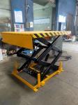 Tailored Hydraulic Loading Dock Lift 2T, Lifting Height 800mm Truck Load Dock