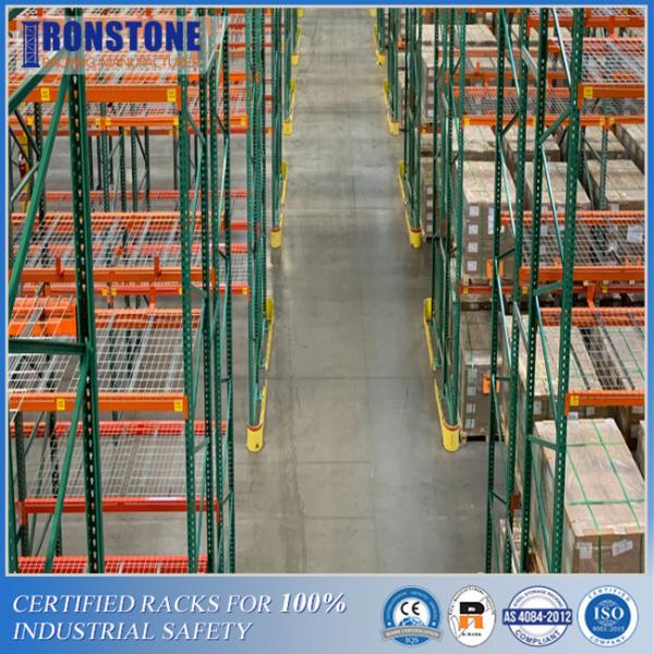 Teardrop Style Warehouse Pallet Rack