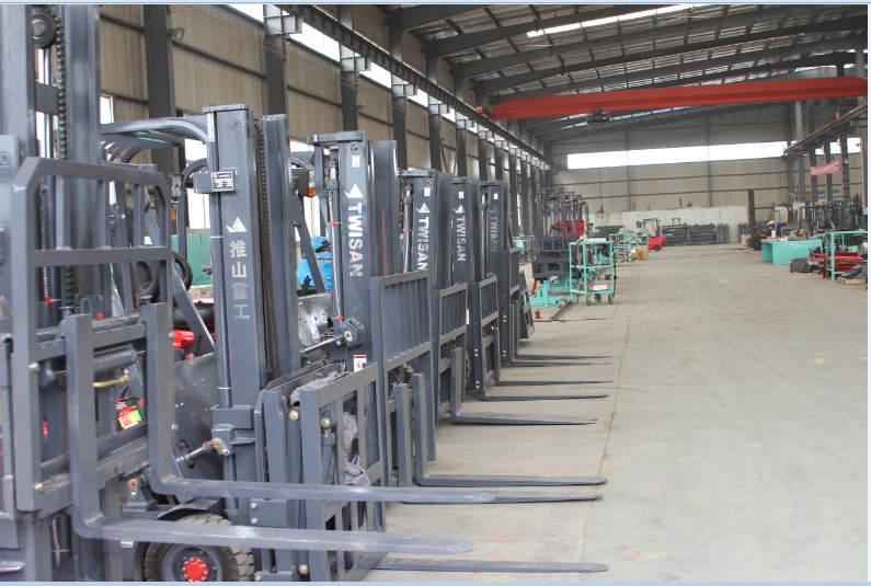 1.5 ton electric forklift with Twisan brand
