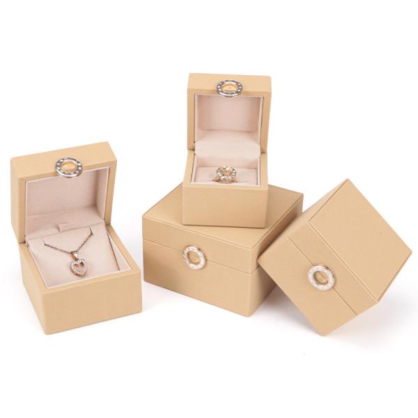 Custom Hot Stamping Logo Four-Leaf Clover PU Leather Jewelry Box for Customized