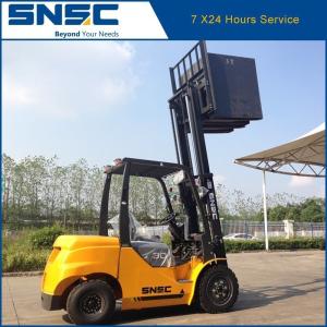 China 3000kg Counter Balance Diesel Forklift Truck All LED Light and Hydraulic Transmission wholesale