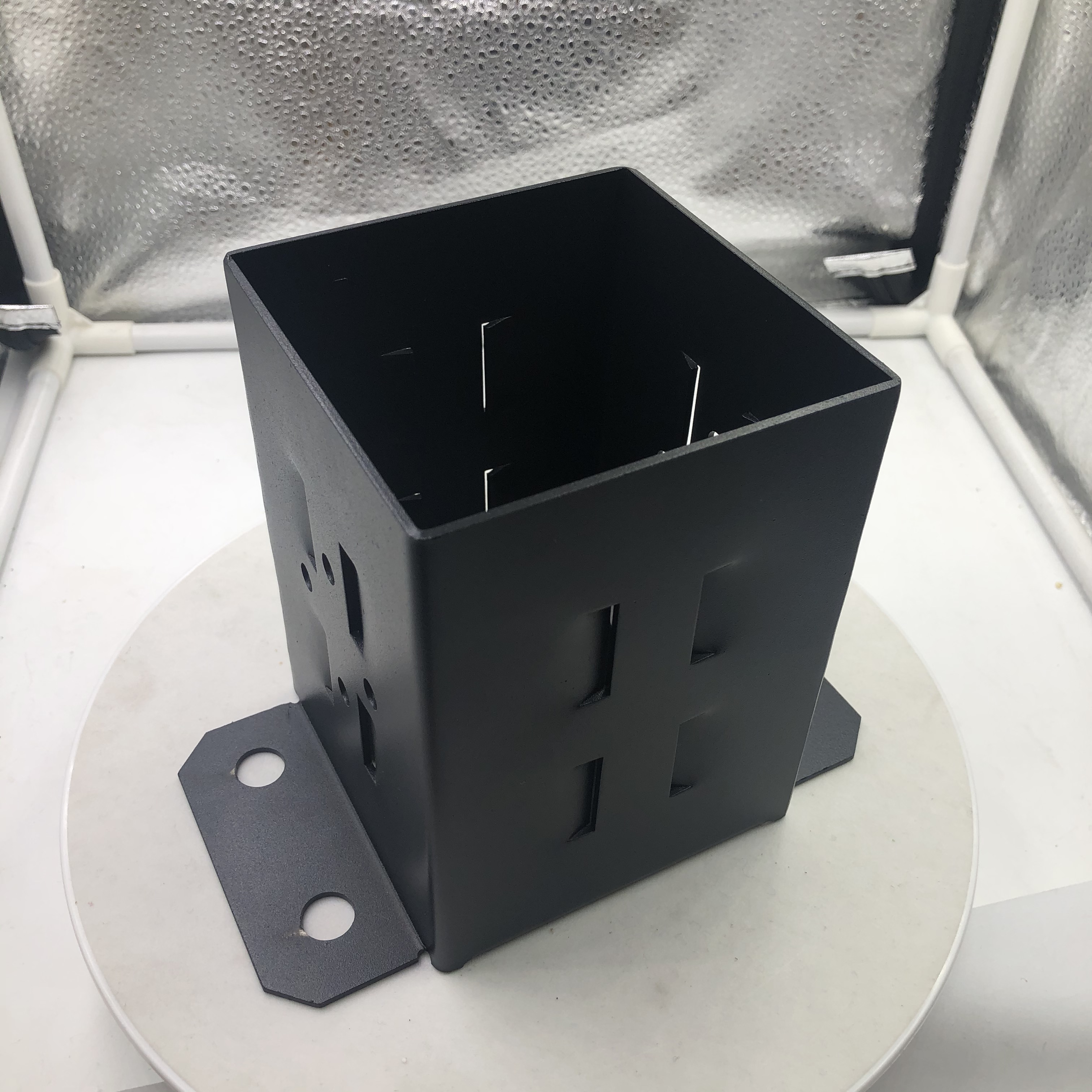 Q235B Material Matte Black Post Base Heavy Duty Anchor for Gazebo Deck Railing Support