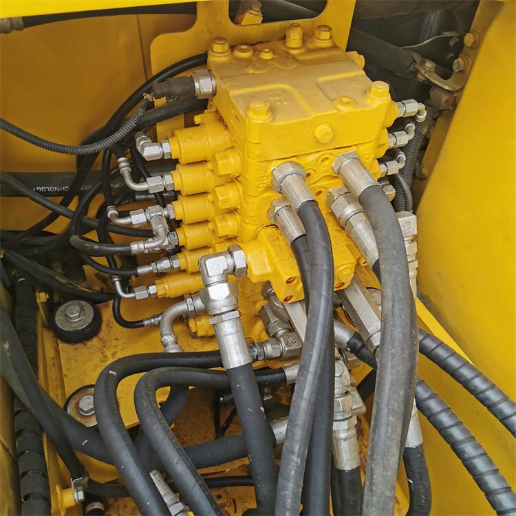 Original Hydraulic Valve Komatsu PC110 Second Hand Digger with Low Working Hours