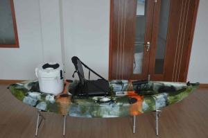 China OEM Single Tandem Fishing Kayak 5mm Hull Thick For Relaxing Outdoor Fishing wholesale