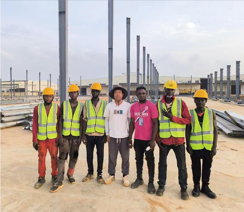 Customized Pre Engineered Building H Section Steel Warehouse Workshop