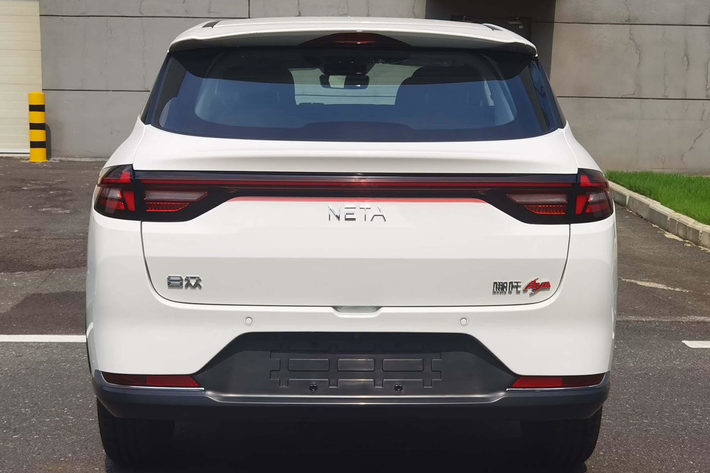 Hot selling Neta V 400 lite GAC Aian AION Y Professional Full Size Micro150Km/h High Speed Electric Car