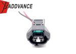 7283-8220-30 Yazaki 2 Pin Female PBT Connector Wire Harness For Toyota 90980