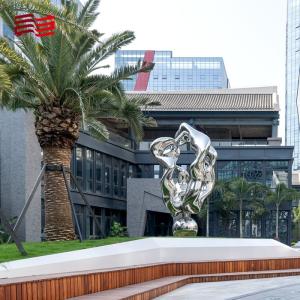 China Large Metal Outdoor Sculptures With Striking Shapes Redefine The Look And Feel Of Public Areas Drastically wholesale