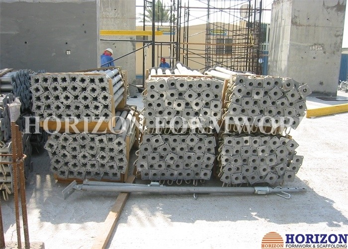 High Loading Capacity Scaffolding Steel Prop Q235 Steel Pipe Zinc Plated Surface