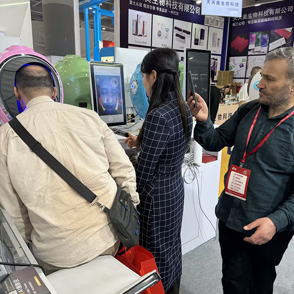 JLM M8 Face Skin Analysis Device with Multi-spectrum Imaging & AI-Powered Analysis Global Plug Compatibility