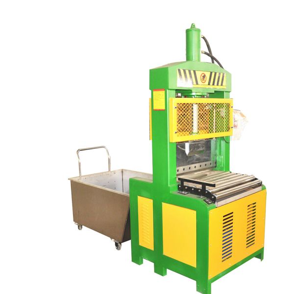 PLC Controlled Rubber Cutting Machine with Multiple Cutting Stations and Customizable Angles for Rubber Bale Cutter