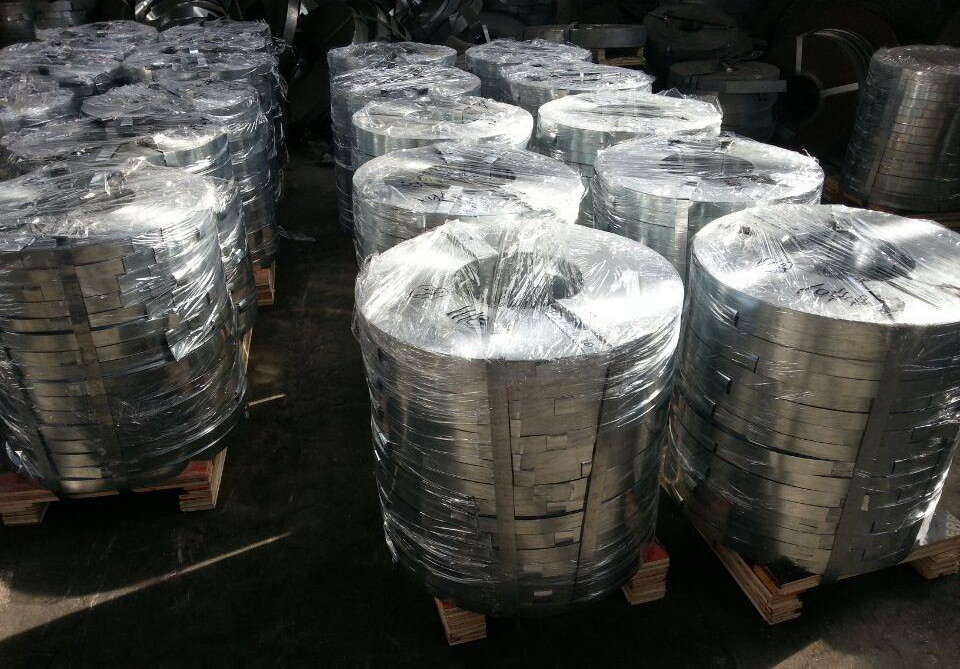 0.78*114.3mm Galvanized Steel Strip 508 / 610mm Coil ID Chromated Surface Treatment