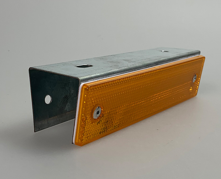 Highway V Type Plastic Road Stud Reflector 100*100*20mm for Road Illumination
