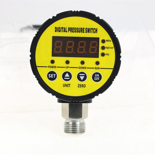 Oil Pressure Switch Digital Pressure Gauge 60Mpa 12v 1/2 Npt