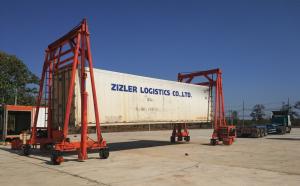 China 30t Gantry Mobile Container Crane Lift , Truck Mounted Shipping Container Crane wholesale