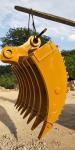 Wear Resistant Excavator Attachments Tilt Mn Q355 Q345b Excavator Root Rake