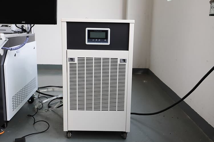 Wobble Welding Head Laser Welding Machine For Lithium Ion Batteries 18650