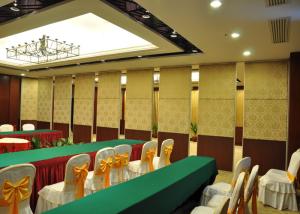 China Laminate Sliding Doors Partition Walls , Sliding Glass Doors wholesale