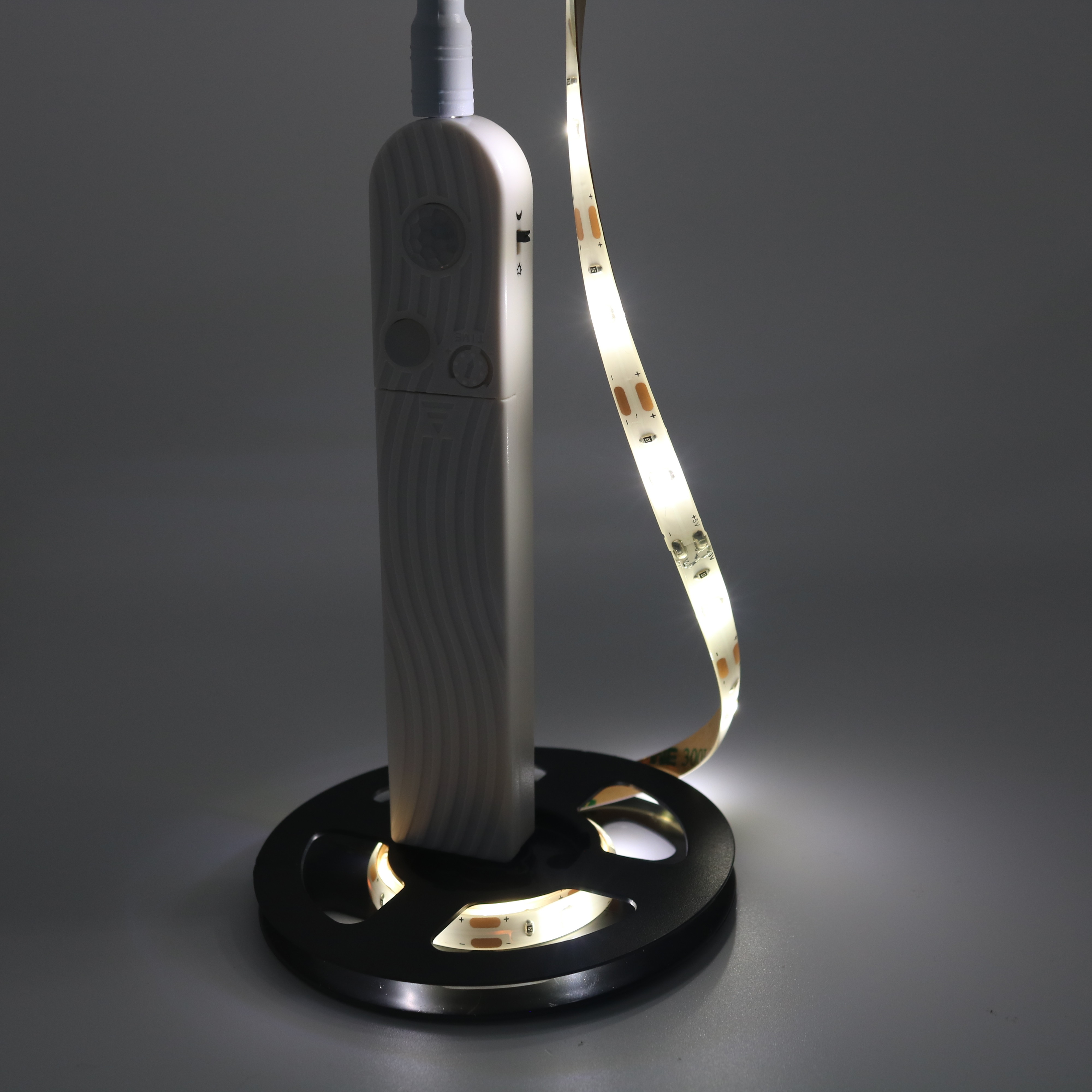 3000K IP65 1.5M Battery Powered Motion Sensor LED Strip Light