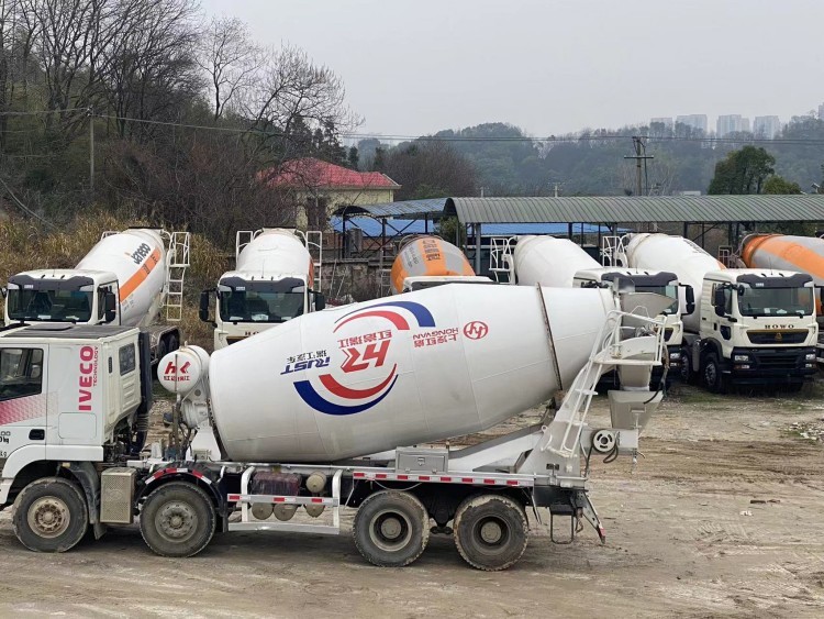 Twin Shaft Good Condition Concrete Mixer Pump 350 KWh 1.2m3