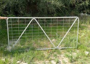 China 4200M X 1170MM 1pcs vertical tube livestock panel N stay galvanized farm gate wholesale
