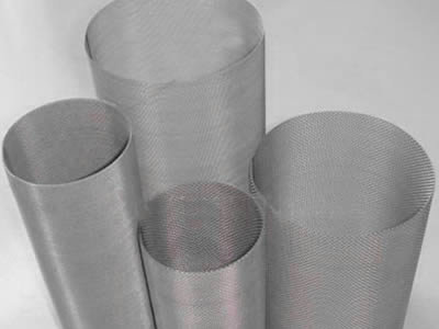 Four woven tantalum screen tubes stand here with fine holes.