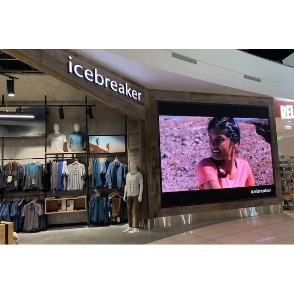 Fixed Indoor Full Color LED Screen P2mm Small Pixel