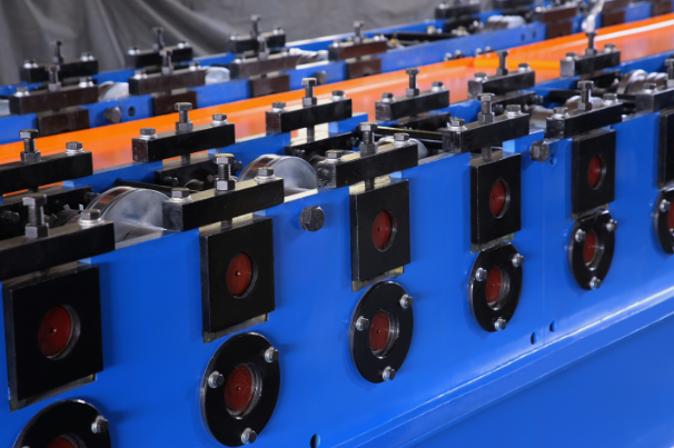 Solar Mounting Structure Solar Bracket Roll Forming Machine PLC Cabinet Control Encoder Omron