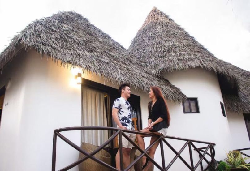 Waterproof Outdoor Simulation Thatch Tile Roof for Roofing Material