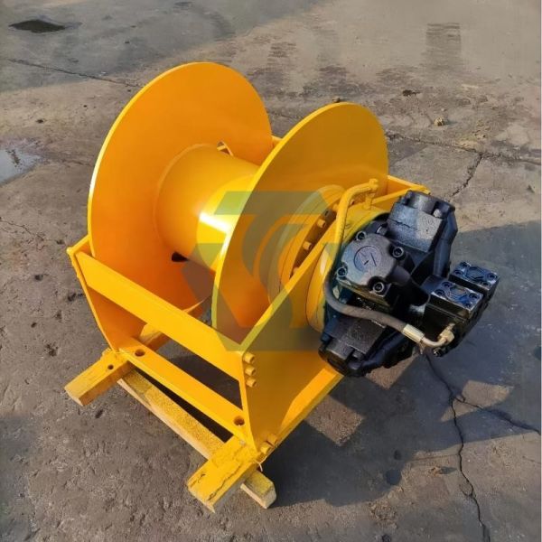 API 7K Standard Hydraulic Winch For Oilfield Cranes Compact Structure Large Pulling Force