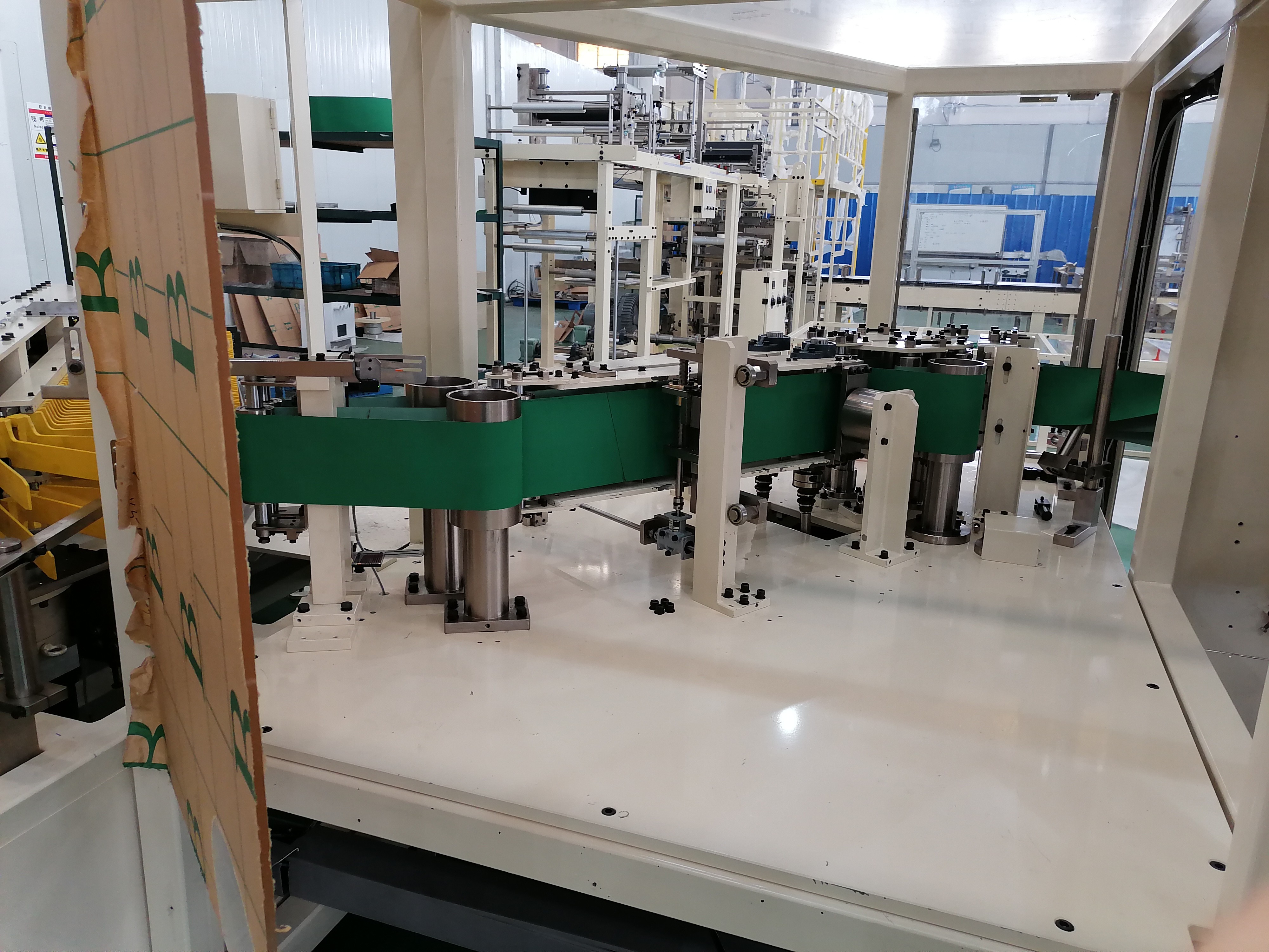 600 PPM Diaper Stacker Machine With Semi Auto Bagger Device