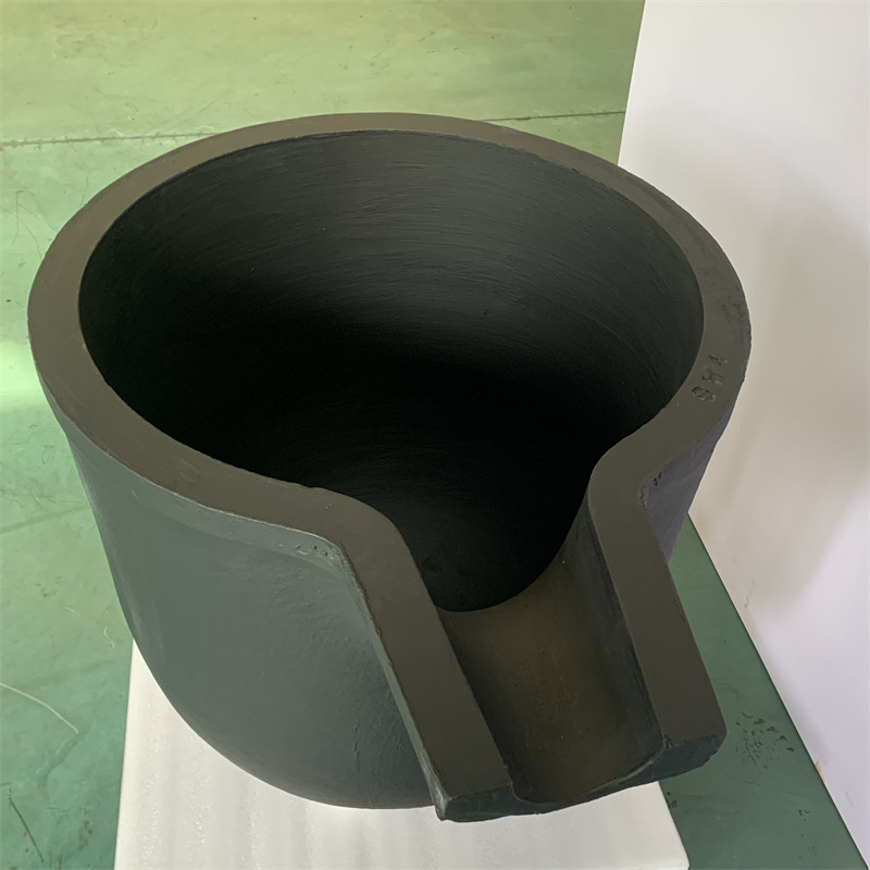 Safety Silicon Carbide Pure Graphite Crucible Oxidation Resistance With Pouring Nozzle