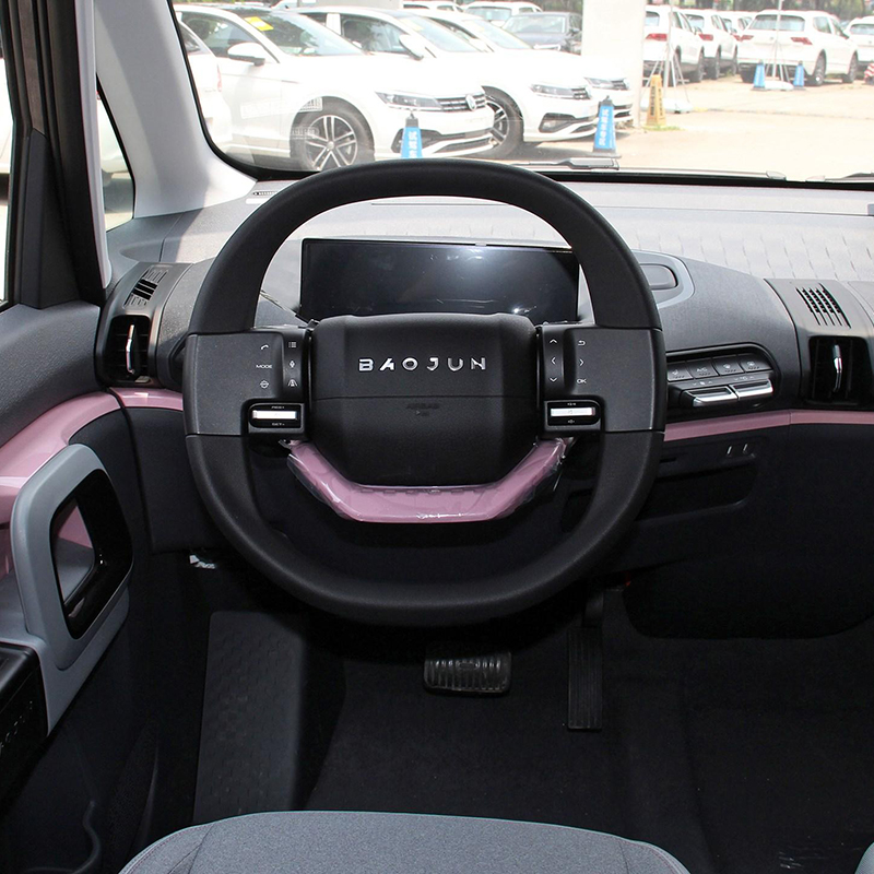 Lithium Battery Powered 2023 Baojun Adult Mini Electric Car Convenient And Rechargeable Mini Four Wheel Two Door Vehicle