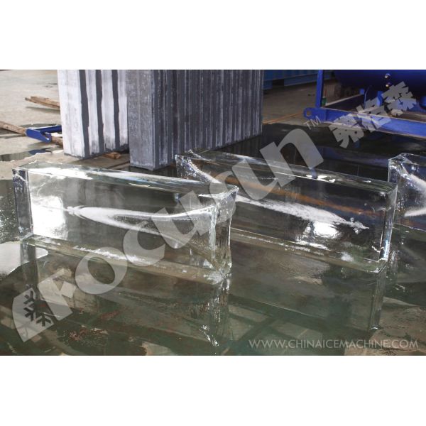 Energy-saving 2.7kw 124.3kw Brine System Block Ice Maker for Large Scale Ice Sculpture