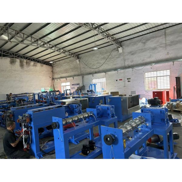 Jacket Sheath PE PVC Cable Extruder Machine Line 50KW Wire Extrusion Line