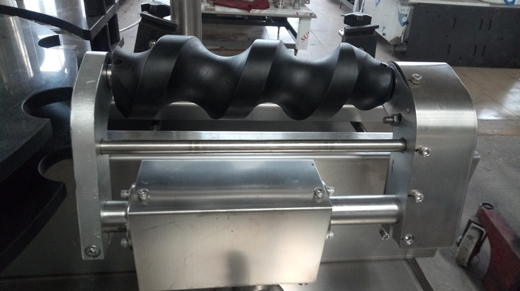 High Performance Automatic Bottle Capping Machine Olive Oil Glass Bottles Cap Tightening