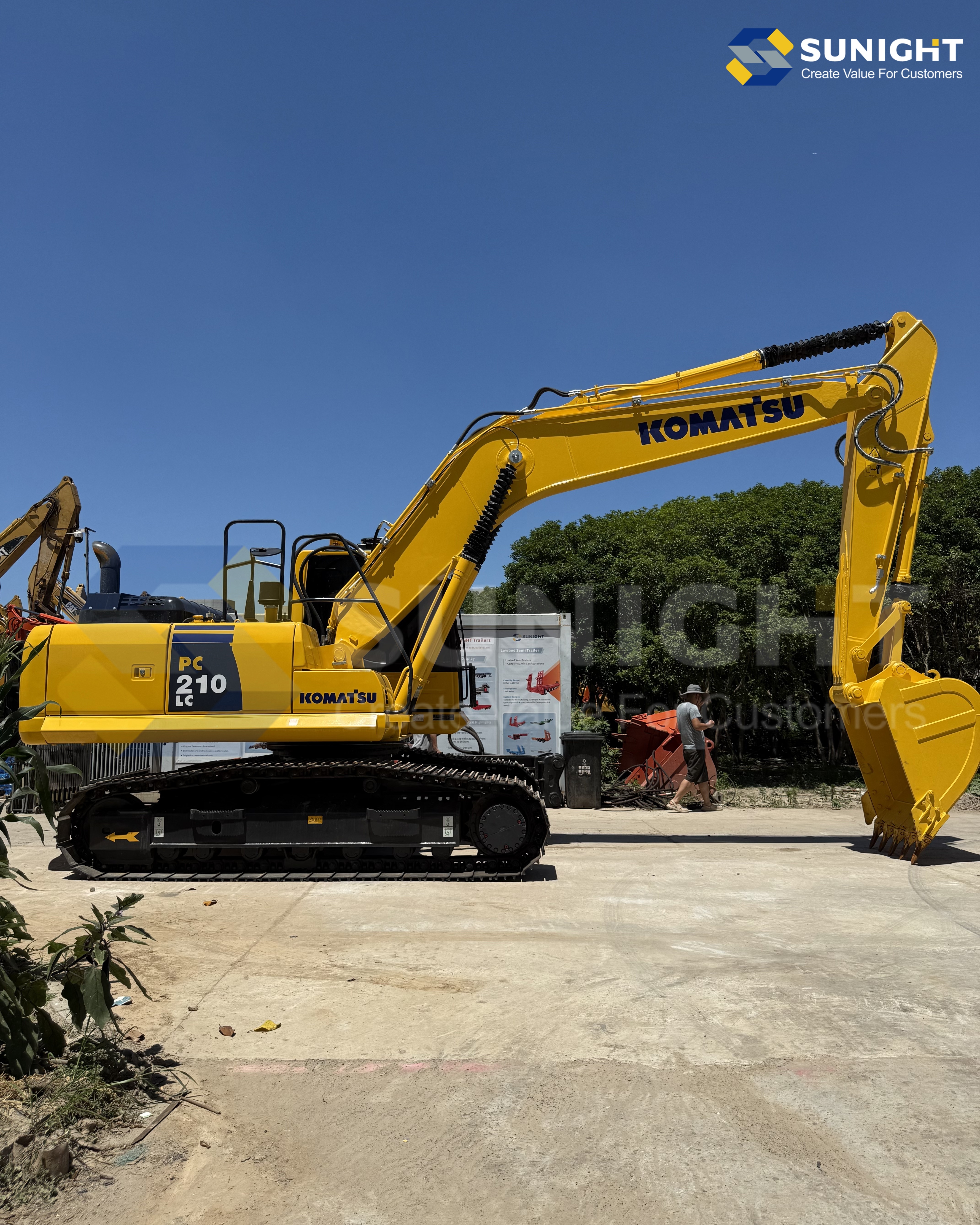 Hot Selling Used Komatsu PC210LC Hydraulic Crawler Excavator 21 Ton Large Excavator PC210LC Second-Hand Digger
