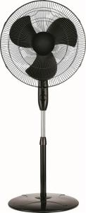 China 60Hz Oscillating Floor Standing Fan , 3 Speed 18Inch Remote Stand Up Rotating Fan wholesale