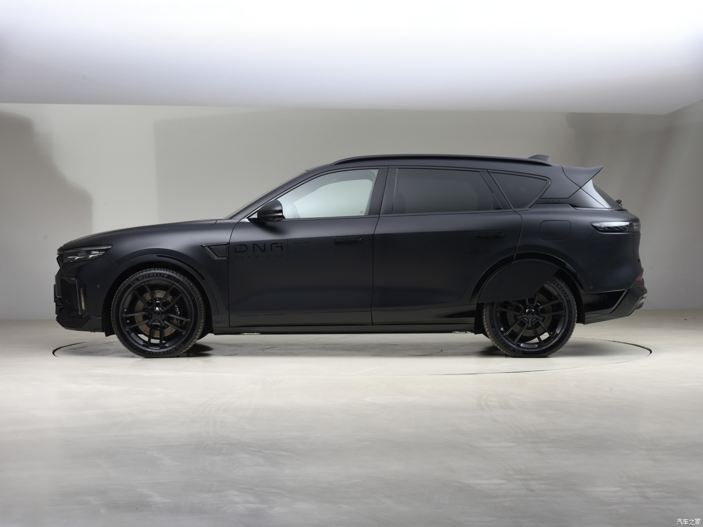 320kW Total Motor Power 360 Degree Parking Camera System Zero Carbon Home 430KM Version EV Car for Customer Requirements
