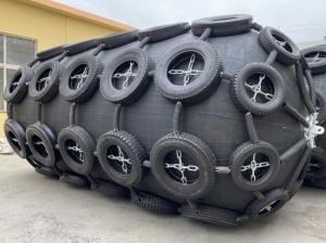 China 50kpa Black Ship Rubber Fender Boat Mooring Inflatable Pneumatic ISO17357 wholesale