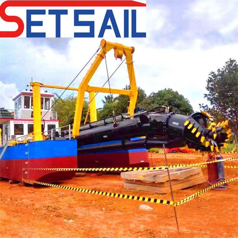 Diesel Engine Water Flow 5000m3 Cutter Suction Dredger with Hydraulic