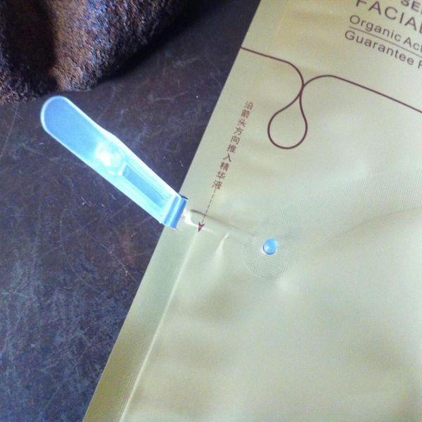 Different Models Plastic Bag Clips For Face Mask Bag Packaging , 8.9*0.7mm Size