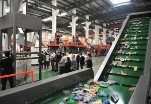 China Flakes PET Recycling Line , Plastic Washing Line Pipe Drying System Long Durability wholesale