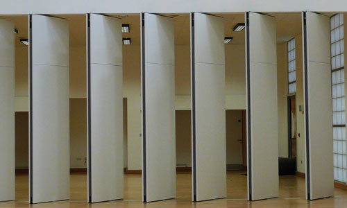 Operable Folding Partition Walls / Soundproof Modern Wood Room Dividers