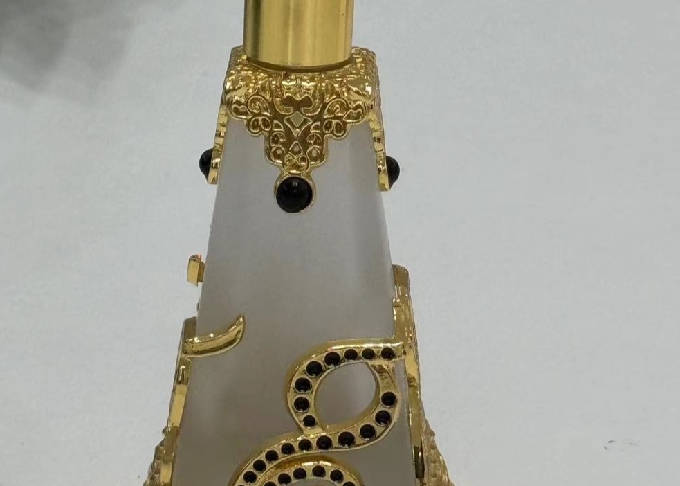Customized Personal Design Metal Perfume Cap Zinc Alloy Perfume Bottle Caps