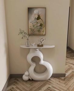 China Modern Art Minimalist  Marble Entryway Table Stainless Wooden wholesale