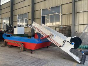 China 4 CBM Capacity Water Hyacinth Harvester 5km/h For River Waterweed Harvesting wholesale