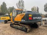 Hyundai Used 220-9s Crawler Excavator 1m3 Bucket Capacity excellent condition
